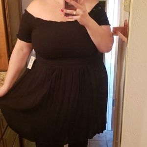 Black off the shoulder short sleeve dress